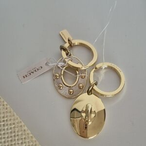 2-in 1 Detacheable Coach Gold Key Holder Set, Bag Charm, Hard To Comeby